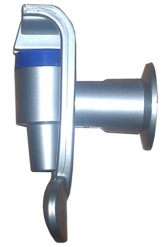 Кран холодной воды серебристый